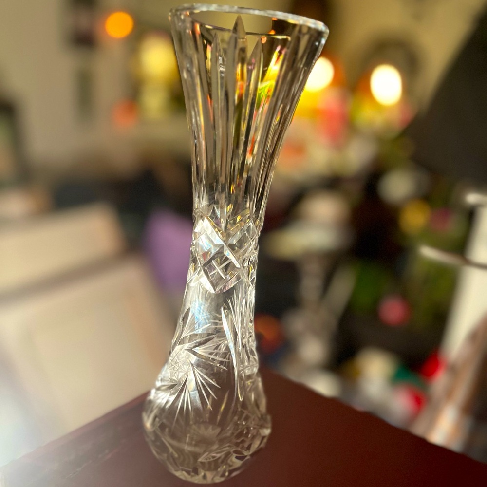 Vintage Lead cut Crystal fluted hand cut base with star design - Picture 2 of 12